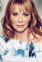 Photo of Lauren Holly