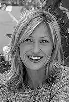 Photo of Joey Lauren Adams