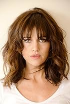 Photo of Carla Gugino