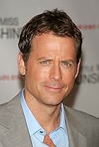 Photo of Greg Kinnear