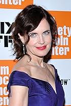 Photo of Elizabeth McGovern