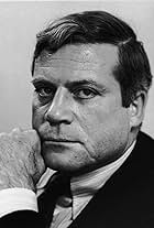 Photo of Oliver Reed