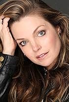 Photo of Clare Kramer