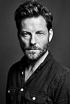 Photo of Jamie Bamber