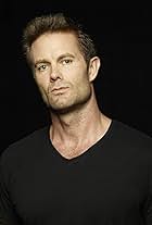 Photo of Garret Dillahunt