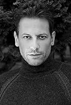 Photo of Ioan Gruffudd