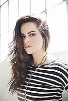 Photo of Emily Hampshire