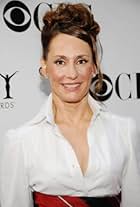 Photo of Laurie Metcalf