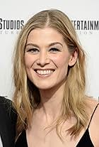 Photo of Rosamund Pike