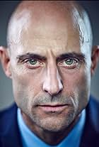 Photo of Mark Strong