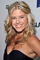 Photo of Sarah Wright