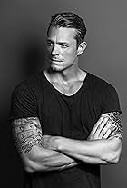 Photo of Joel Kinnaman