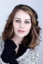 Photo of Alexis Dziena