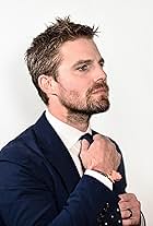 Photo of Stephen Amell