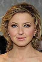 Photo of Nina Arianda